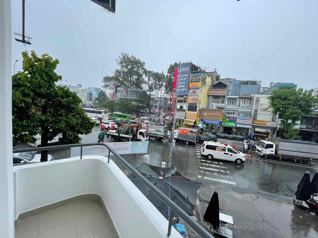 Cho thuê nhà NC MTĐ Lý Thái Tổ P10 Quận 10  